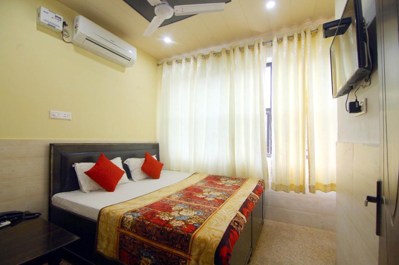 Hotel Amron45 Chandīgarh Exterior foto