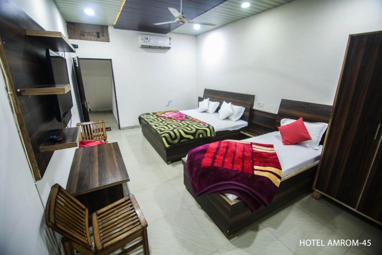 Hotel Amron45 Chandīgarh Exterior foto