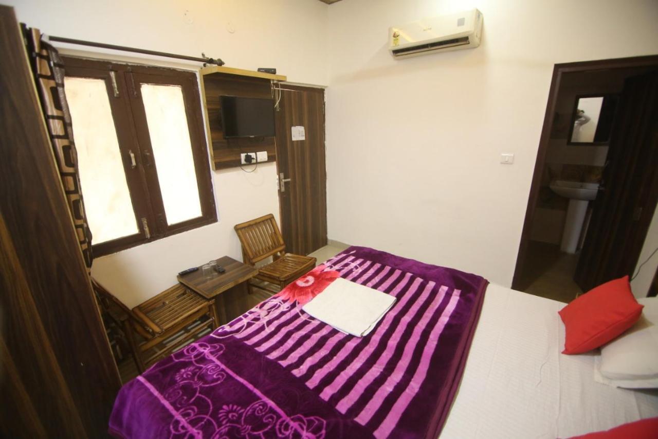 Hotel Amron45 Chandīgarh Exterior foto