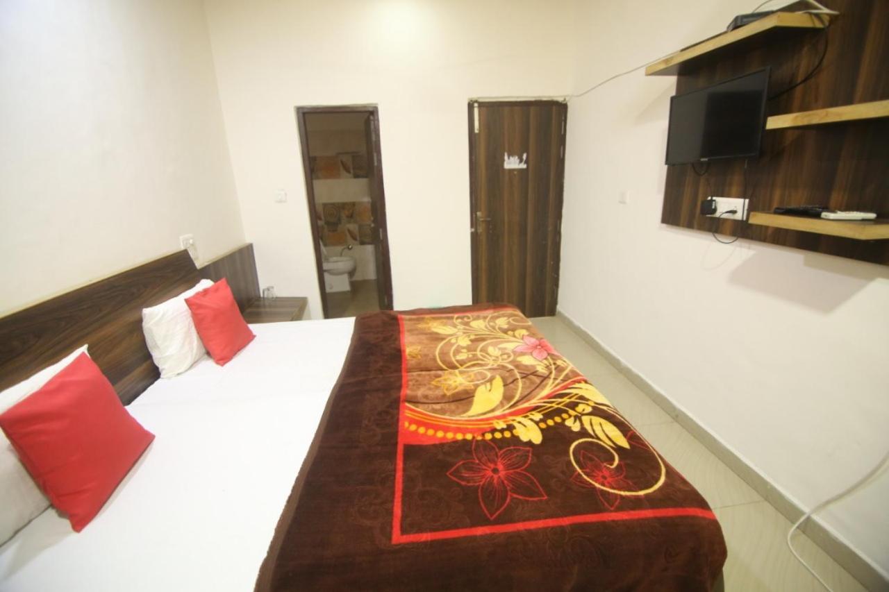 Hotel Amron45 Chandīgarh Exterior foto