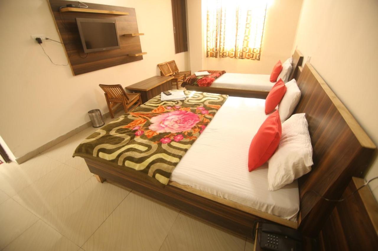 Hotel Amron45 Chandīgarh Exterior foto